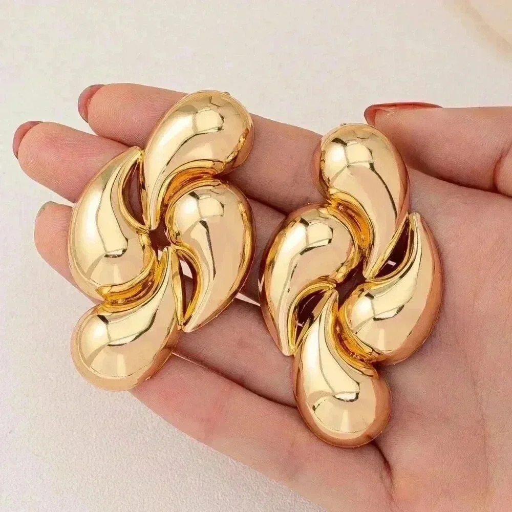 Gold Preppy Women's Minimalist Earrings